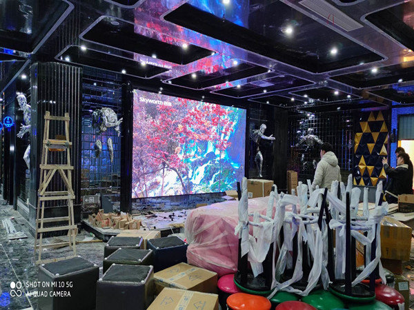 江陵室内P2.5全彩显示屏